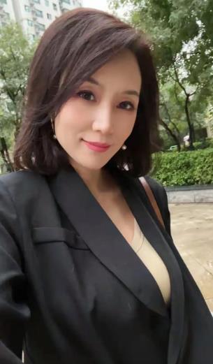 易当大龄剩女的星座女人